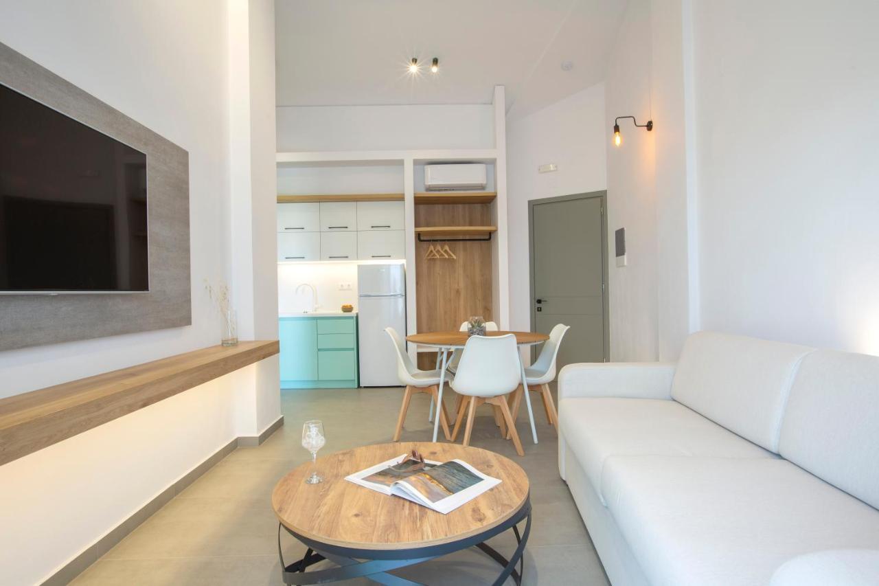 Elianthi Luxury Nikiana