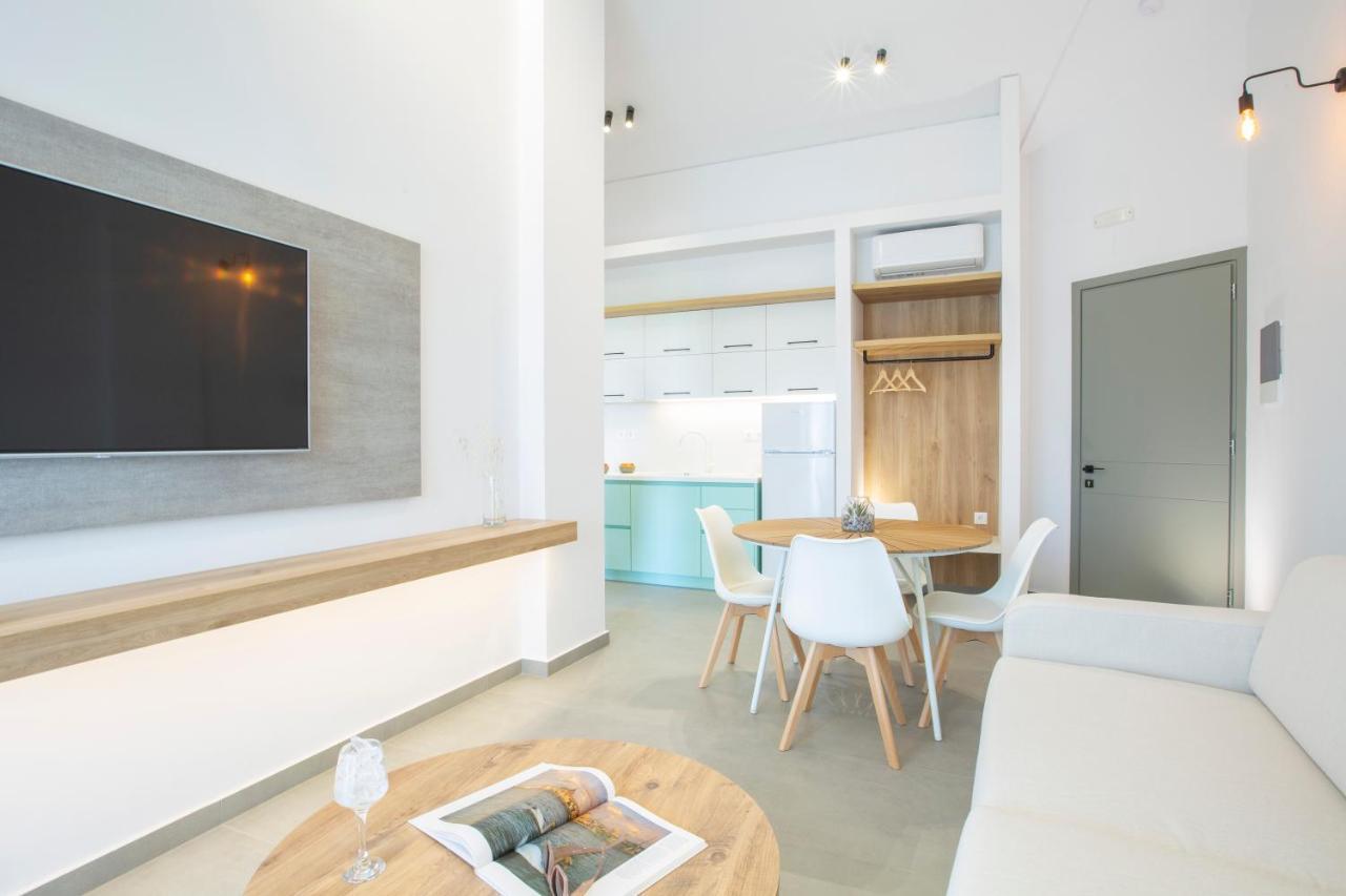 Elianthi Luxury Apartment Nikiana