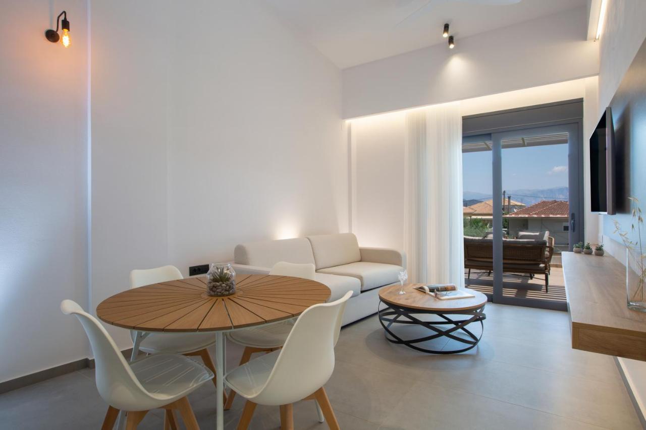 Elianthi Luxury